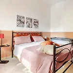 L'angolo Fiorito House Апартаменты *