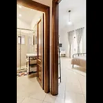 L'angolo Fiorito House * Неаполь