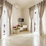 L'angolo Fiorito House Неаполь