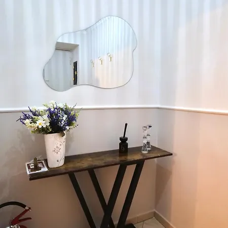 Apartment L'angolo Fiorito House *