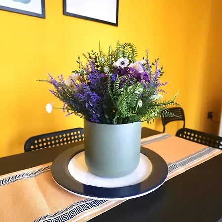 L'angolo Fiorito House Apartment