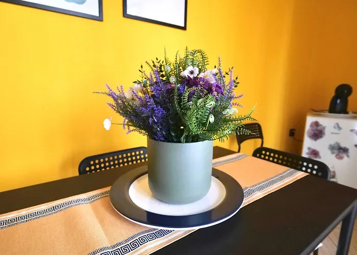 L'angolo Fiorito House Apartment